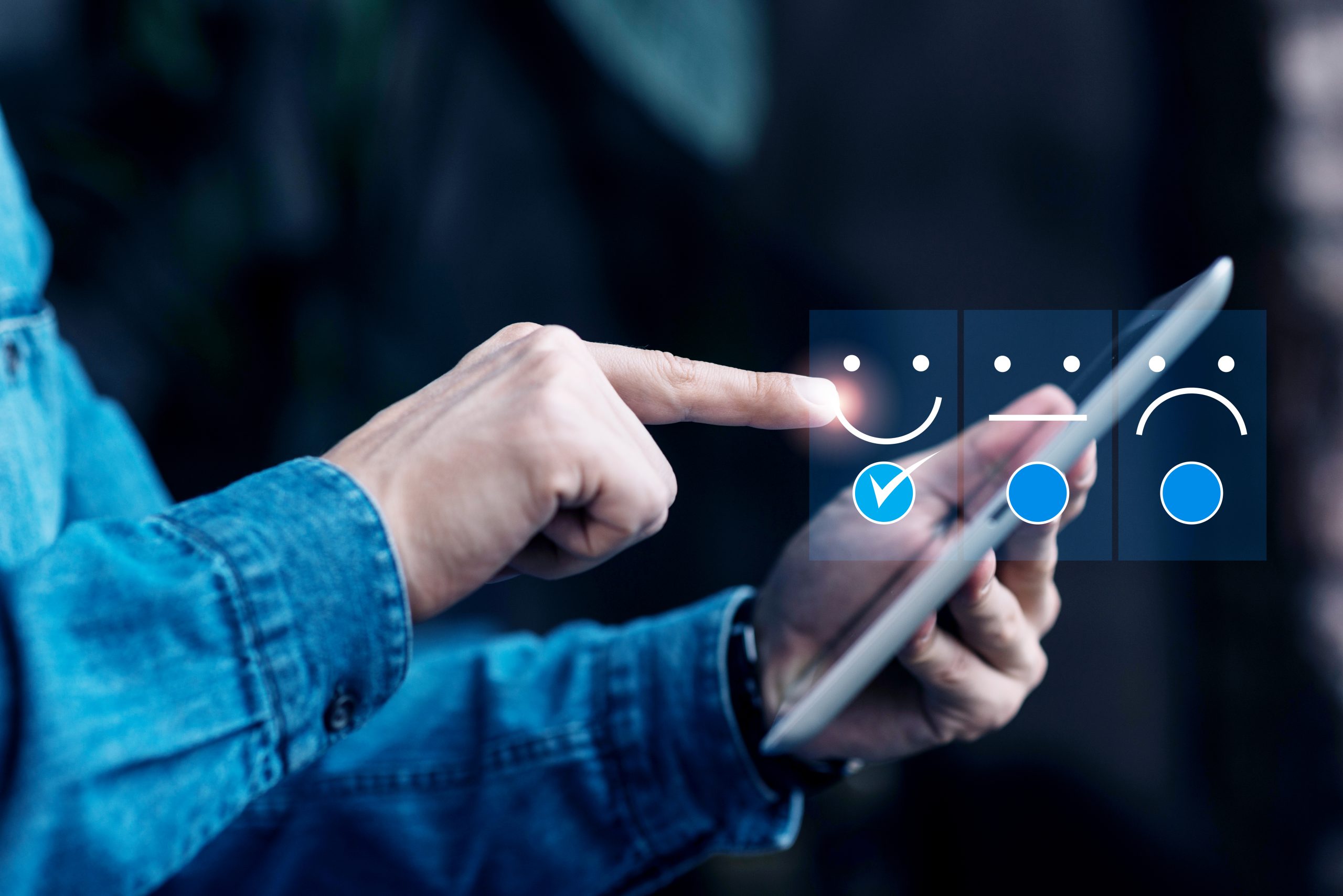 collage-customer-experience-concept CX impulsa el crecimiento empresarial
